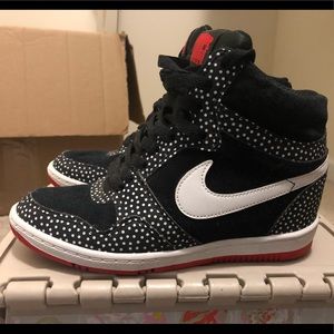 Women’s NIKE Sky Hi Force Wedge. 6 GREAT condition